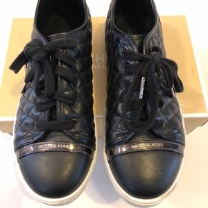 Michael Kors Shoes - Michael Kors Youth Sz5, fits Women’s 7 Sneakers Michael Kors Shoes - Michael Kors Youth Sz5, fits Women’s 7 Sneakers